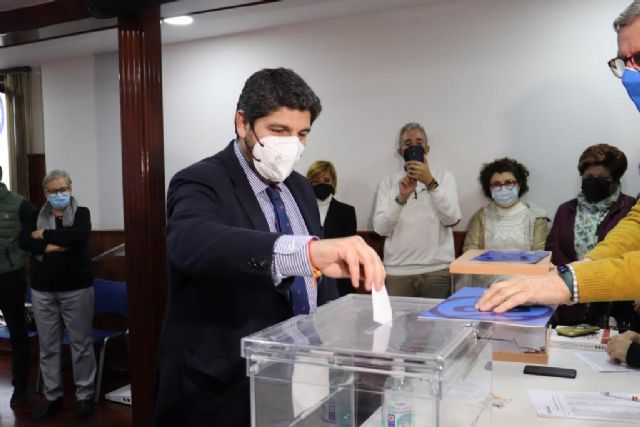 López Miras: Feijóo representa la unidad y fortaleza del PP, la ilusión y la credibilidad - 1, Foto 1