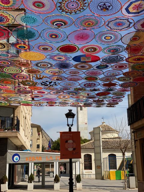 Inauguración del sombraje artesanal de ganchillo en Paseo Villa Esperanza - 4, Foto 4