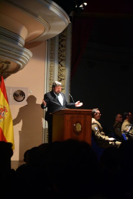 Un pregón brillante convierte la Capitanía en epicentro de la fe sevillana - 4, Foto 4