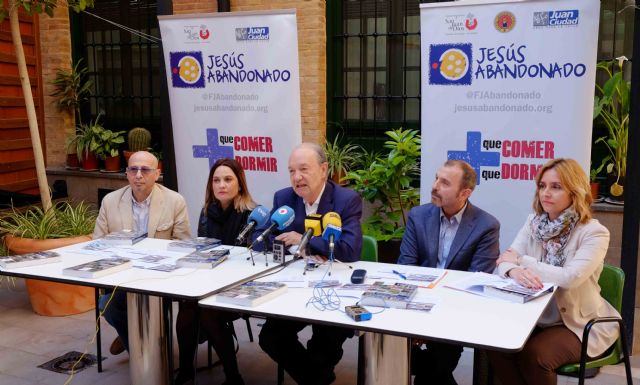 La Concejalía de Derechos Sociales implantará nuevos recursos como alternativa a las personas sin techo - 3, Foto 3