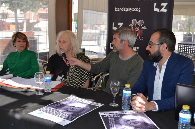 Soren Peñalver comparte lecciones de vida y poesía con alumnos de Secundaria con los que compone un poema conjunto - 1, Foto 1
