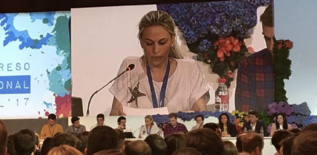 Un centenar de miembros de NNGG de la Región participa en Sevilla en el Congreso Nacional - 2, Foto 2