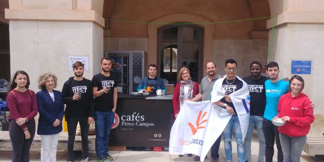 Más de 300 personas de toda la Región y de otras comunidades conocen el potencial de estudiar en la UPCT - 2, Foto 2