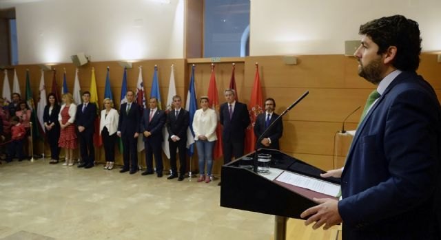 López Miras resalta la capacidad del nuevo Consejo de Gobierno para dar el impulso definitivo al año más importante de la historia reciente de la Región - 3, Foto 3