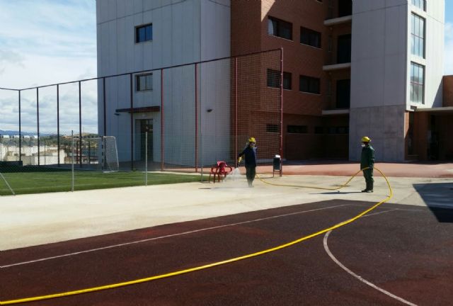 Labores de limpieza y desinfección en zonas sensibles de Molina de Segura - 2, Foto 2