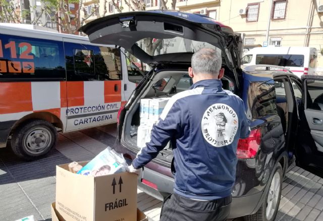 El Club de Taekwondo Mediterráneo dona 300 kilos de alimentos al operativo de emergencia - 1, Foto 1
