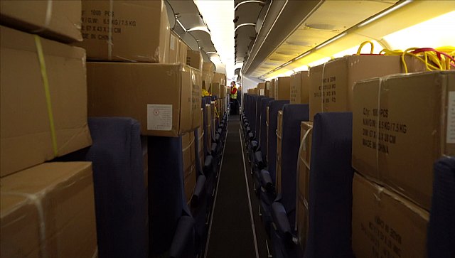 Un nuevo envío con más de un millón de mascarillas adquiridas por Mitma llega a España - 3, Foto 3