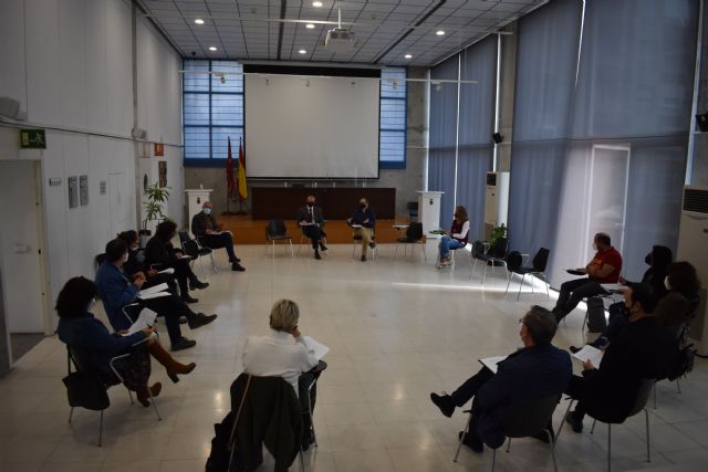 Educación y sindicatos firman un nuevo Acuerdo de personal docente interino - 1, Foto 1