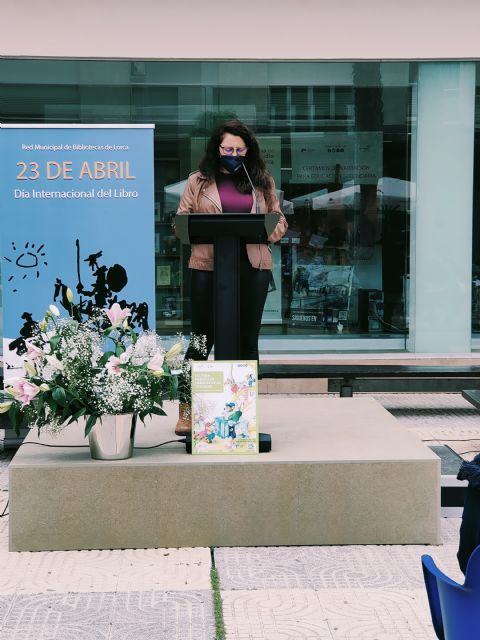 El Ayuntamiento de Lorca conmemora el 400 aniversario del nacimiento del escritor y poeta francés Jean de La Fontaine con una lectura colectiva de sus fábulas más conocidas - 1, Foto 1