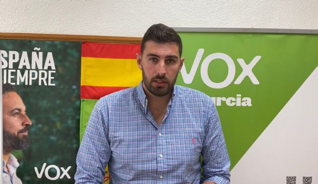 El GM VOX Murcia exige información sobre la polémica de las sillas del Entierro de la Sardina - 1, Foto 1