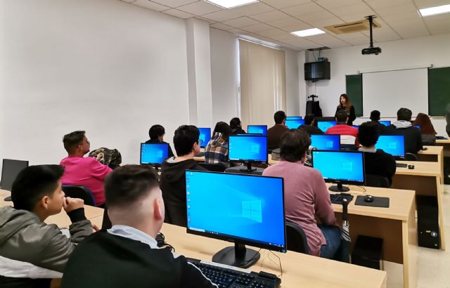 12 jóvenes concluyen un curso gratuito de programación de videojuegos, diseño 3D y realidad virtual - 3, Foto 3