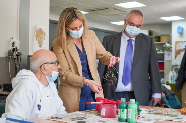 Conchita visita la residencia de mayores Obispo Javier Azagra en la que viven un centenar de personas - 1, Foto 1