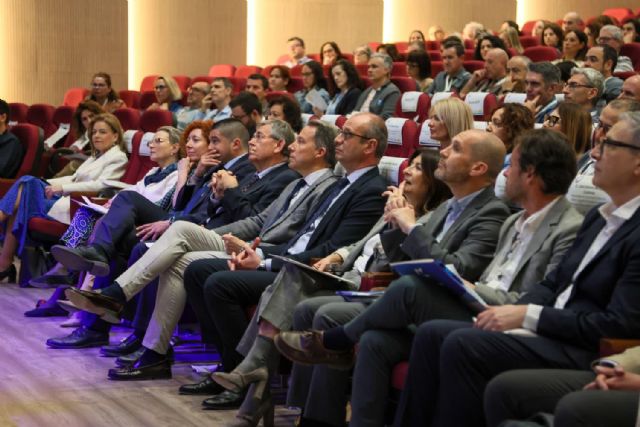 Fulgencio Gil destaca el papel estratégico de la Formación Profesional en Lorca como motor de la creación de empleo y del desarrollo económico - 4, Foto 4