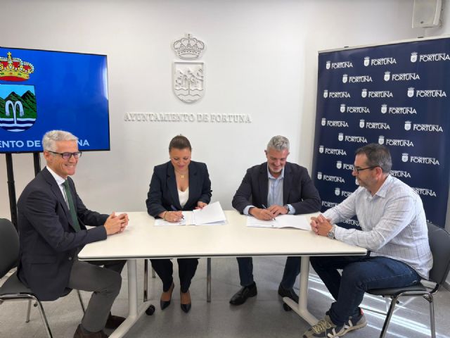 Fortuna se incorpora a la prueba piloto de RE-VISTE con una licitación pionera para la recogida selectiva de textil y calzado - 2, Foto 2