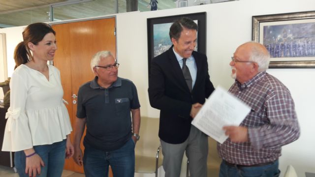 El Alcalde ratifica la financiación municipal para que niños saharauis disfruten de sus vacaciones de verano acogidos por familias de nuestra comarca - 1, Foto 1