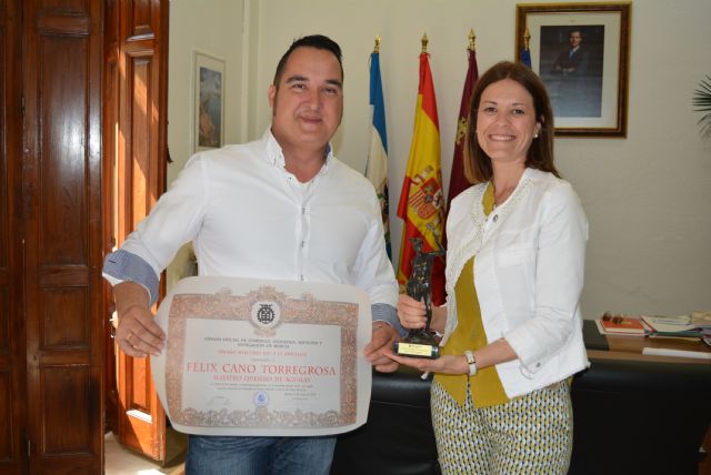 La alcaldesa recibe al maestro quesero Félix Cano, recientemente reconocido con el Premio Mercurio - 1, Foto 1