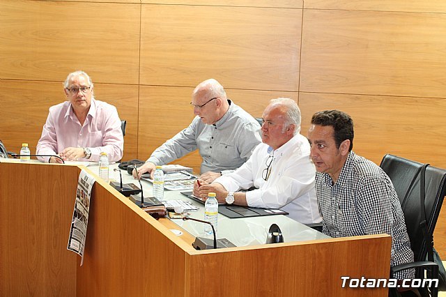 El Ayuntamiento de Totana acoge una reunión de alcaldes de la comarca del Guadalentín con los comités de empresa de Adif y Renfe, Foto 5