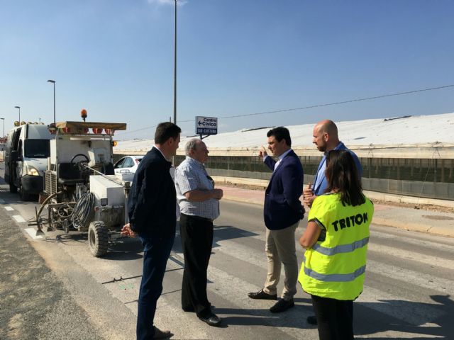La Dirección General de Carreteras mejora la señalización vial en carreteras secundarias del municipio - 1, Foto 1