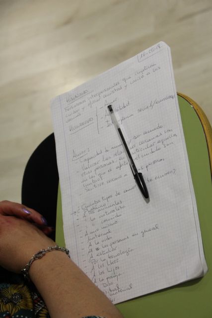 Ms de 70 participantes en los talleres de orientacin socio familiar en mayo, Foto 1