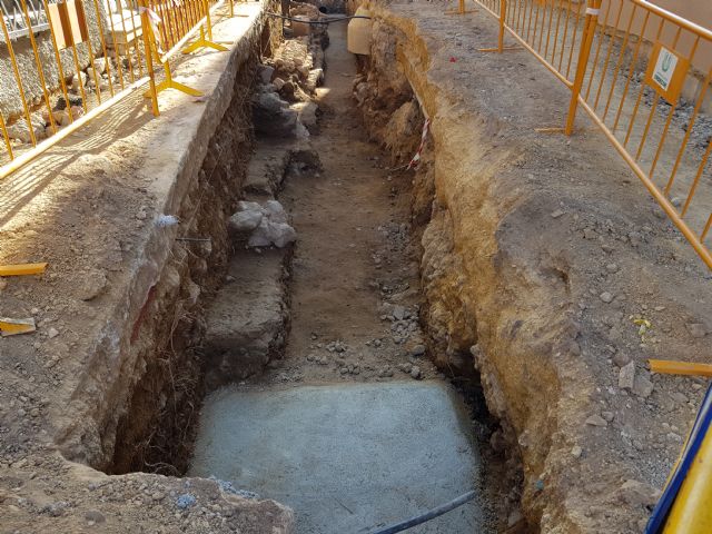 Las obras en la calle Parricas descubren nuevos restos arqueolgicos, Foto 2