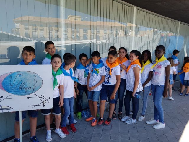 Cerca de 200 alumnos de Primaria participan en un encuentro de danzas - 4, Foto 4