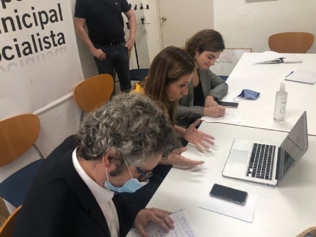 PSOE y Podemos piden a Torres que dimita por incapacidad y mentir, ya que las becas comedor se están abonando con dinero de la Comunidad - 1, Foto 1