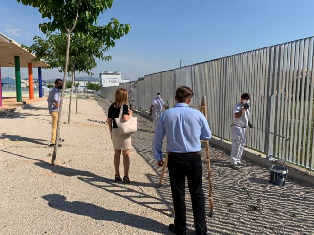 El colegio Nuestra Señora de Los Dolores de El Raal mejora la seguridad de sus instalaciones con la renovación del vallado exterior - 3, Foto 3