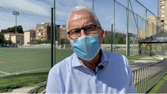 Coello denuncia el patético estado del exterior del polideportivo José Barnés mientras media corporación municipal está de viaje en Madrid - 1, Foto 1