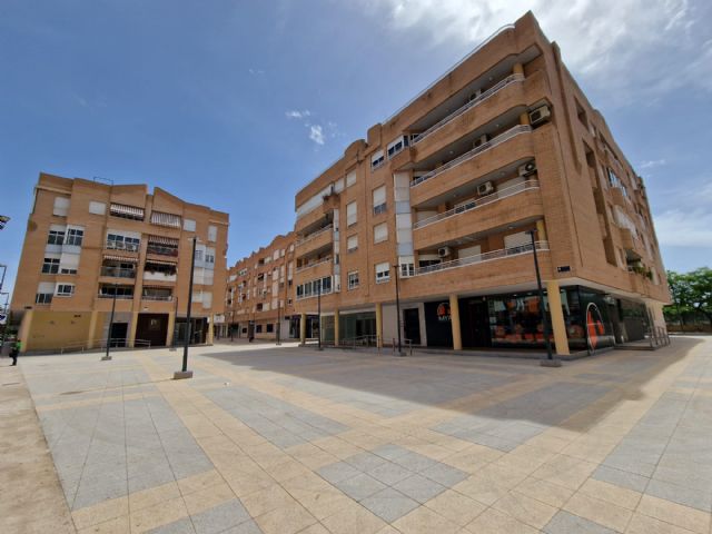 El Ayuntamiento de Lorca finaliza los trabajos de impermeabilización de la Plaza de Vera que pondrán fin a las filtraciones en los sótanos del residencial Miguel Ángel - 1, Foto 1