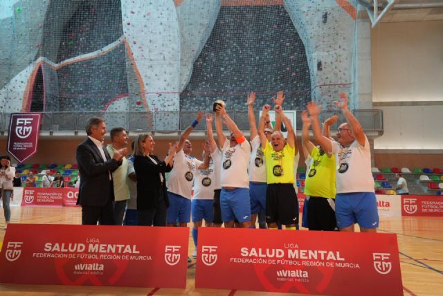 La consejera de Política Social entrega los galardones de la Liga Salud Mental de Fútbol Sala - 1, Foto 1