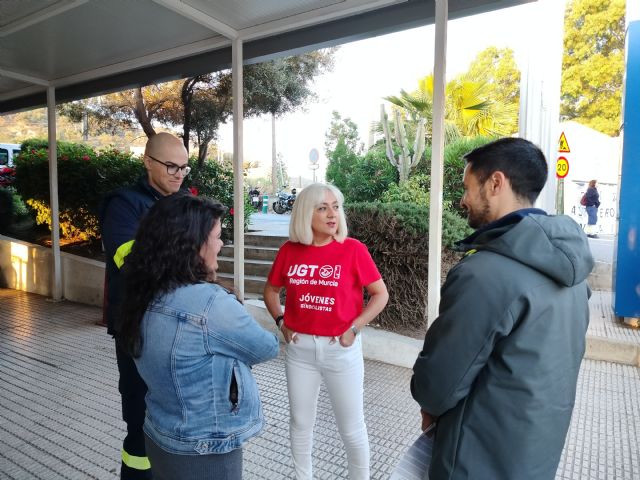 La secretaria general de UGT, Paqui Sánchez, apoya a los trabajadores de Navantia y de las compañías auxiliares: No es justo que cobren casi 600€ menos que en Ferrol por el mismo trabajo - 3, Foto 3