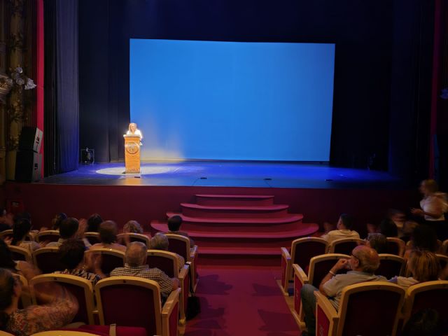 Más de 100 alumnos de 6 a 17 años se convierten en actores por un día y debutan en el Teatro Romea gracias a una iniciativa de Educación - 3, Foto 3