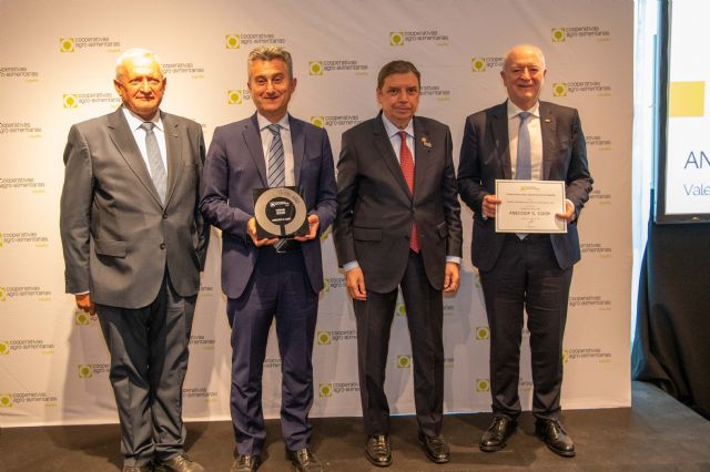 Anecoop recibe el premio cooperativa del año de cooperativas agro-alimentarias de España - 3, Foto 3