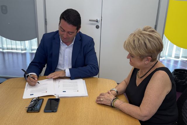 El Ayuntamiento y CEOM siguen impulsando la formaci�n e inclusi�n laboral de personas con discapacidad intelectual