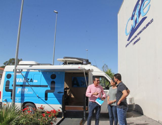 El servicio Infomóvil que asesora a emprendedores llega a Puerto Lumbreras - 2, Foto 2