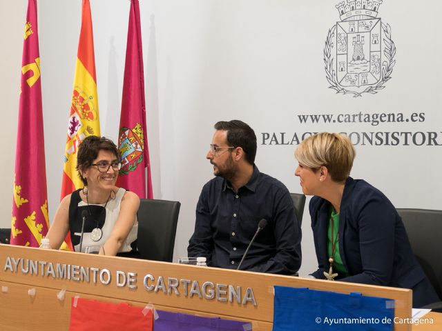 Las Bibliotecas Municipales ofertarán 4.682 ebooks tras la creación de una plataforma común con las de la Región de Murcia - 1, Foto 1