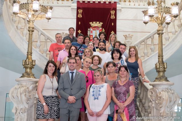 Profesores de ocho paises visitan el Palacio Consistorial - 1, Foto 1