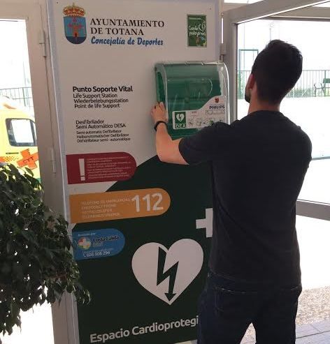 Cardio-protected spaces with defibrillators are installed in all municipal sports facilities in Totana, Foto 1