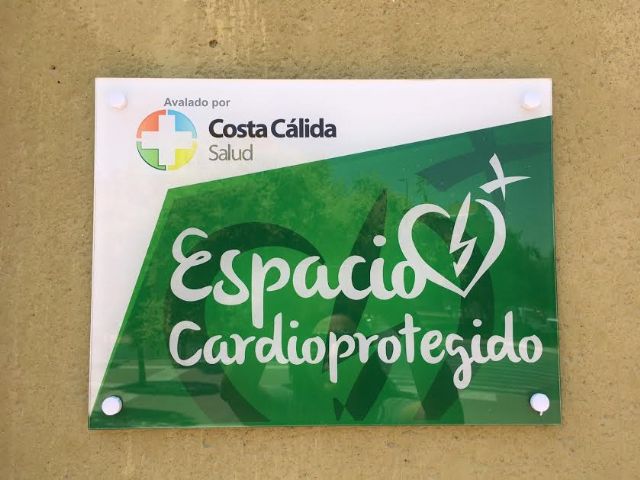 Cardio-protected spaces with defibrillators are installed in all municipal sports facilities in Totana, Foto 5