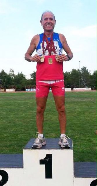 El torreño Ángel Salinas vuelve a triunfar en los regionales de atletismo de veteranos con tres oros - 1, Foto 1