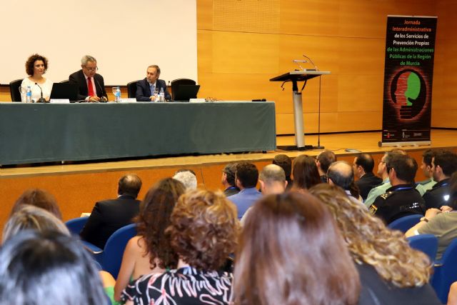 La Comunidad celebra una jornada sobre la seguridad vial en la prevención de riesgos laborales - 2, Foto 2