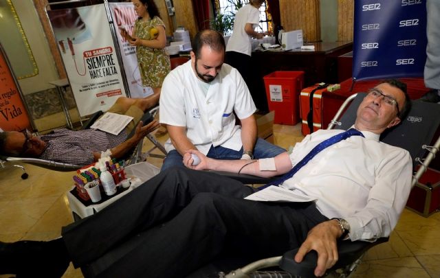 Más de 130 personas muestran su solidaridad donando sangre en la jornada matinal deI Maratón de Murcia - 1, Foto 1
