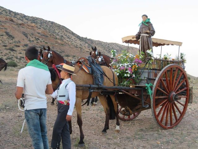 Cientos de Romeros disfrutaron de la Romería Rociera a la Sima de las Palomas - 1, Foto 1