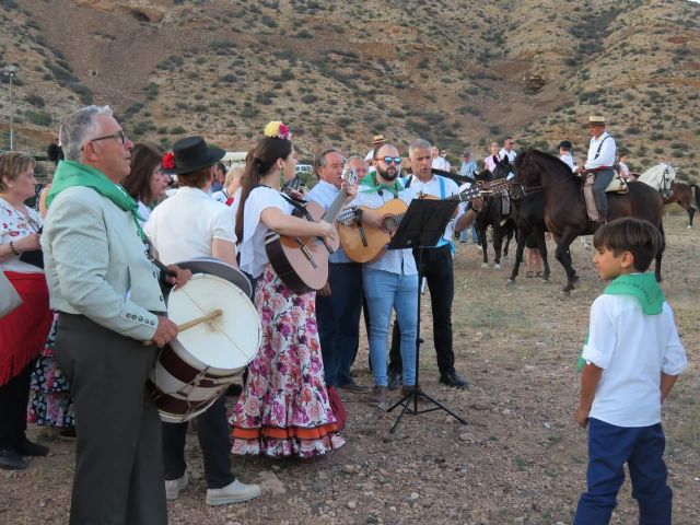 Cientos de Romeros disfrutaron de la Romería Rociera a la Sima de las Palomas - 3, Foto 3