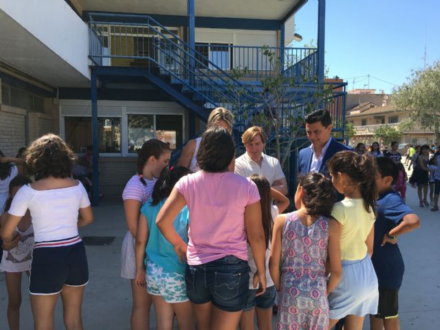 El CEIP Joaquín Carrión renueva instalación eléctrica y estrena ventiladores de techo en las aulas - 2, Foto 2
