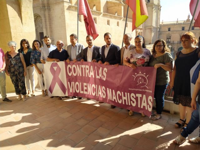 El Ayuntamiento de Lorca muestra su repulsa por los últimos casos de violencia machista que elevan a 1.000 el número de víctimas desde el año 2003 - 1, Foto 1