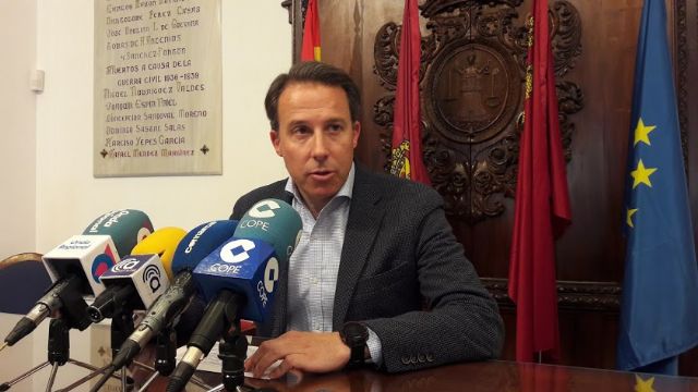 Fulgencio Gil establece como prioridades de la acción política del PP en el Ayuntamiento la bonificación del 50% del IBI y culminar las obras proyectadas - 1, Foto 1