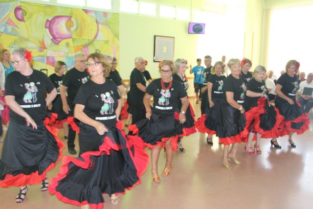 Los hogares de San Pedro y Lo Pagán celebran el fin de curso y homenajean a sus socios mayores - 2, Foto 2