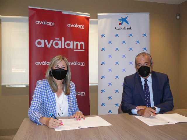 CaixaBank y Aválam firman una línea de financiación de 140 millones para autónomos y pymes de La Región de Murcia - 1, Foto 1