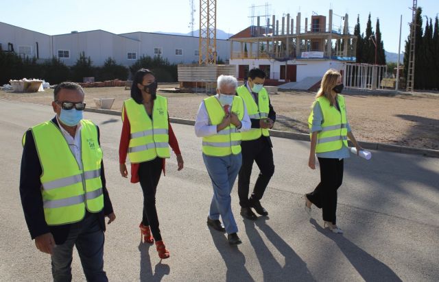 La consejera Migulez visita el centro de formacin de la Fundacin Laboral de la Construccin en Alhama de Murcia, Foto 3